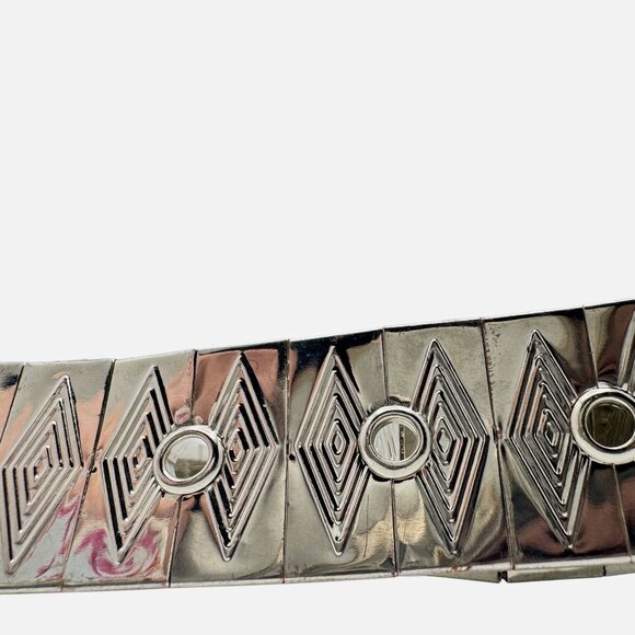 Silver-Tone Geometric Diamond Pattern Metal Belt Vintage With Buckle - Picture 7 of 7